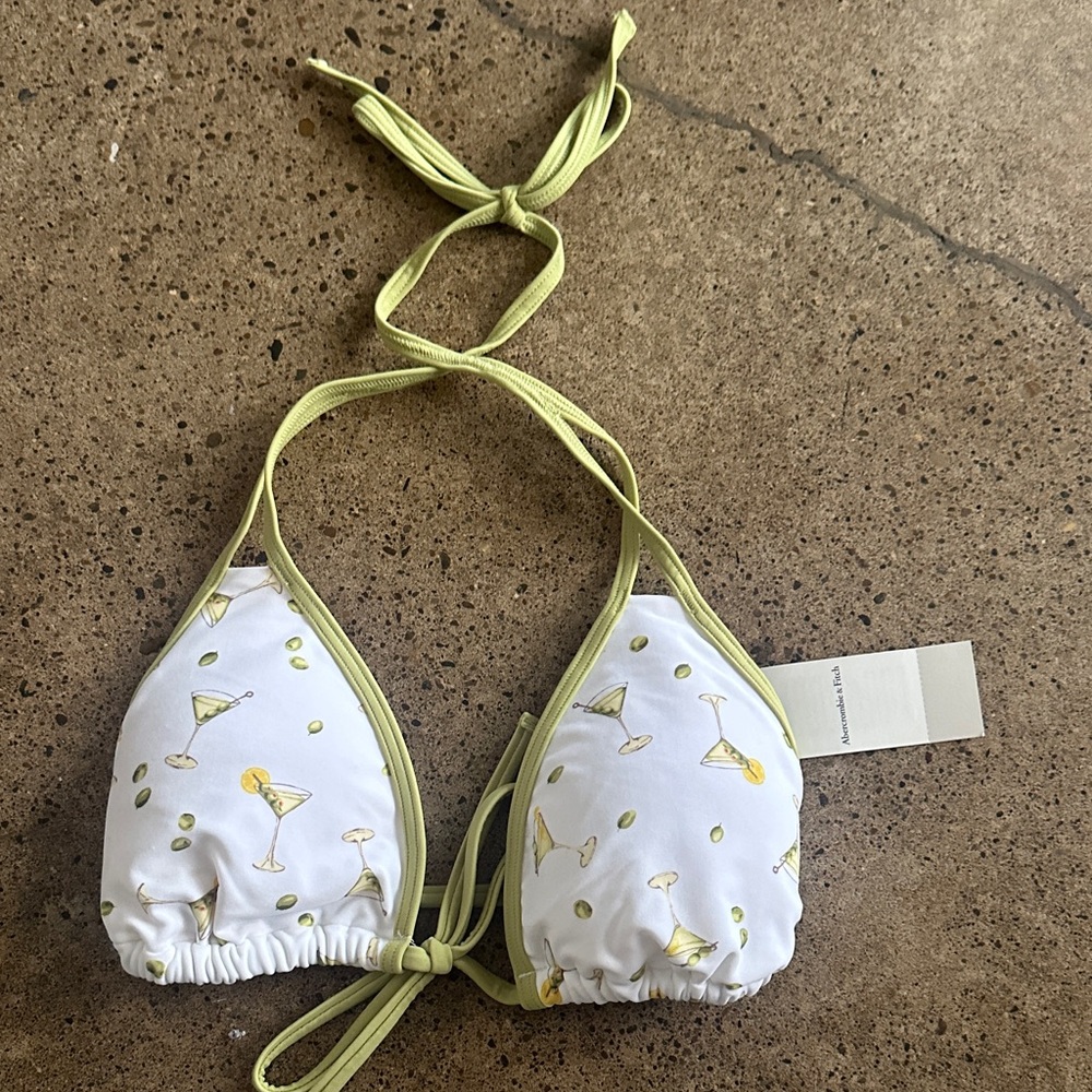 Small NWT Martini and olive Print Bikini Top